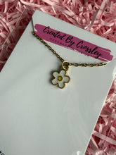 Load image into Gallery viewer, Mini White Flower Necklace
