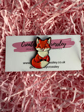 Load image into Gallery viewer, Fox Pin Badge
