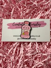 Load image into Gallery viewer, Fruit Drink Pin Badge
