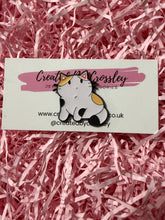Load image into Gallery viewer, Cute Cat Pin Badge
