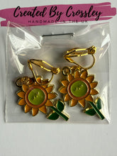 Load image into Gallery viewer, Sunflower Clip On Earrings
