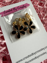 Load image into Gallery viewer, Black Gem Flower Clip On Earrings

