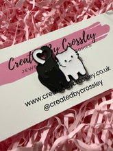 Load image into Gallery viewer, Two Heart Cats Pin Badge
