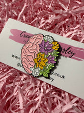 Load image into Gallery viewer, Flower Brain Pin Badge
