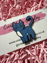 Load image into Gallery viewer, Blue Cat Pin Badge
