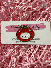 Load image into Gallery viewer, Tomato Cat Pin Badge
