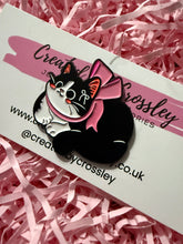 Load image into Gallery viewer, Bow Cat Pin Badge
