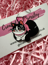 Load image into Gallery viewer, Bow Cat Pin Badge
