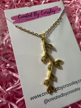 Load image into Gallery viewer, Leafy Vine Charm Necklace

