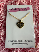 Load image into Gallery viewer, Detail Heart Charm Necklace
