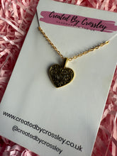 Load image into Gallery viewer, Detail Heart Charm Necklace
