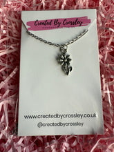 Load image into Gallery viewer, Flower Charm Necklace
