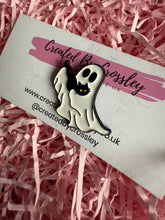 Load image into Gallery viewer, Ghost Cat Pin Badge
