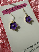 Load image into Gallery viewer, Purple Flower Charm Earrings
