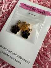 Load image into Gallery viewer, Black Paw Print Clip On Earrings
