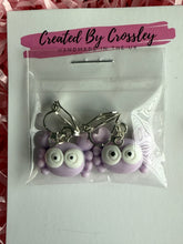 Load image into Gallery viewer, Crab Clip On Earrings
