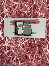 Load image into Gallery viewer, Mirror Cat Pin Badge
