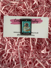 Load image into Gallery viewer, “The Reader” Tarot Card Pin Badge
