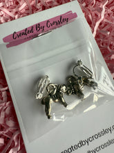 Load image into Gallery viewer, Bulldog Dog Clip On Earrings
