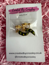 Load image into Gallery viewer, Peapod Clip On Earrings
