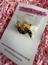 Load image into Gallery viewer, Peapod Clip On Earrings
