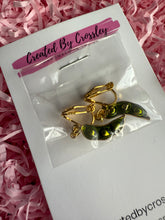 Load image into Gallery viewer, Peapod Clip On Earrings
