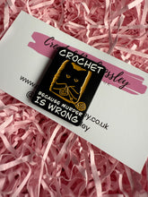 Load image into Gallery viewer, Crochet Cat Pin Badge
