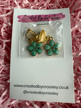 Load image into Gallery viewer, Blue Flower Clip On Earrings
