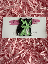 Load image into Gallery viewer, Green Black Dragon Pin Badge
