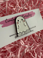 Load image into Gallery viewer, “It has pockets!” Ghost Pin Badge
