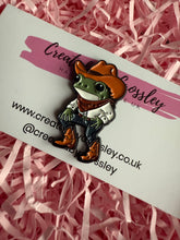 Load image into Gallery viewer, Cowboy Frog Pin Badge

