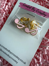 Load image into Gallery viewer, Pink Music Note Clip On Earrings
