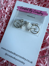 Load image into Gallery viewer, Wave Clip On Earrings
