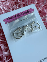 Load image into Gallery viewer, Wave Clip On Earrings
