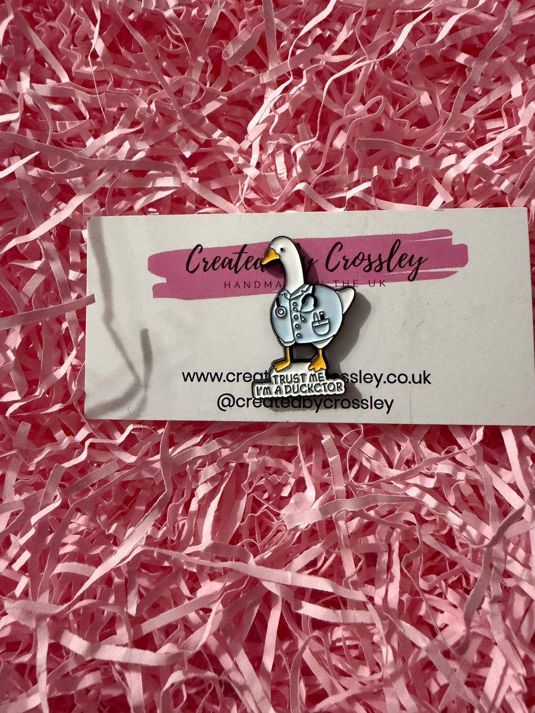 “Trust me I’m a ducktor” Duck Pin Badge