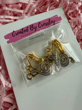 Load image into Gallery viewer, Purple Treble Clef Clip On Earrings
