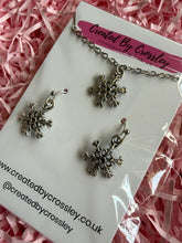 Load image into Gallery viewer, Snowflake Jewellery Set
