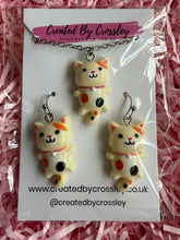 Load image into Gallery viewer, Cream Cat Jewellery Set
