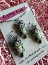 Load image into Gallery viewer, Grey Cat Jewellery Set
