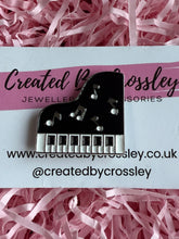 Load image into Gallery viewer, Piano Pin Badge
