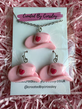 Load image into Gallery viewer, Pink Cowboy Hat Jewellery Set
