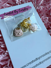 Load image into Gallery viewer, Pink Cat Clip On Earrings
