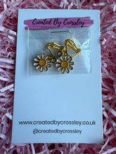 Load image into Gallery viewer, Flower Clip On Earrings
