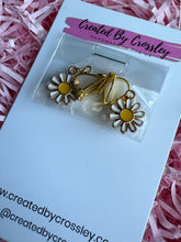 Load image into Gallery viewer, Flower Clip On Earrings
