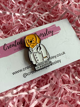 Load image into Gallery viewer, Trust me I’m a dogtor Pin Badge
