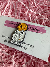 Load image into Gallery viewer, Trust me I’m a dogtor Pin Badge
