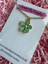 Load image into Gallery viewer, Green Flower Charm Necklace
