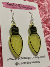 Load image into Gallery viewer, Yellow Sparkly Lightbulb Resin Earrings
