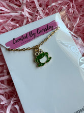 Load image into Gallery viewer, Green Frog Charm Necklace
