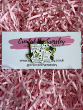 Load image into Gallery viewer, “So many books so little time” Book Pin Badge
